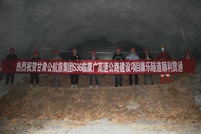 照片(2).jpg 照片(2).jpg